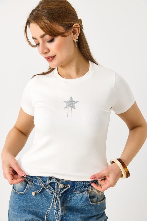 White Stretchy Textured Crew Neck Short Sleeve Crop Form Star Stone Detailed Knitted Blouse