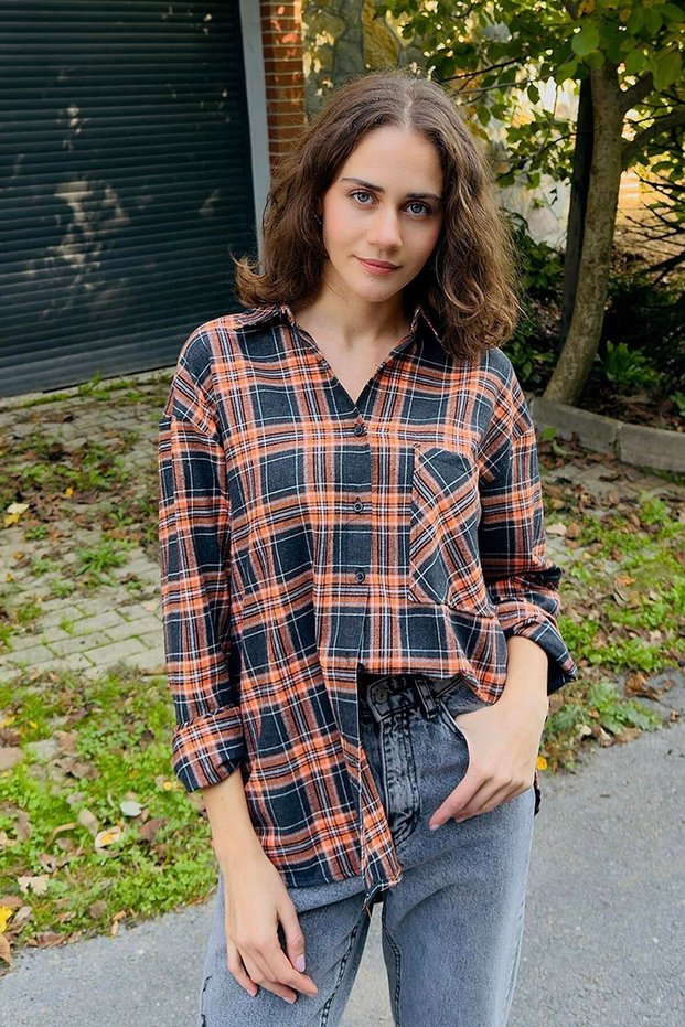 Orange Soft Textured Shirt Collar Stretchy Fabric Buttoned Single Pocket Plaid Pattern Shirt