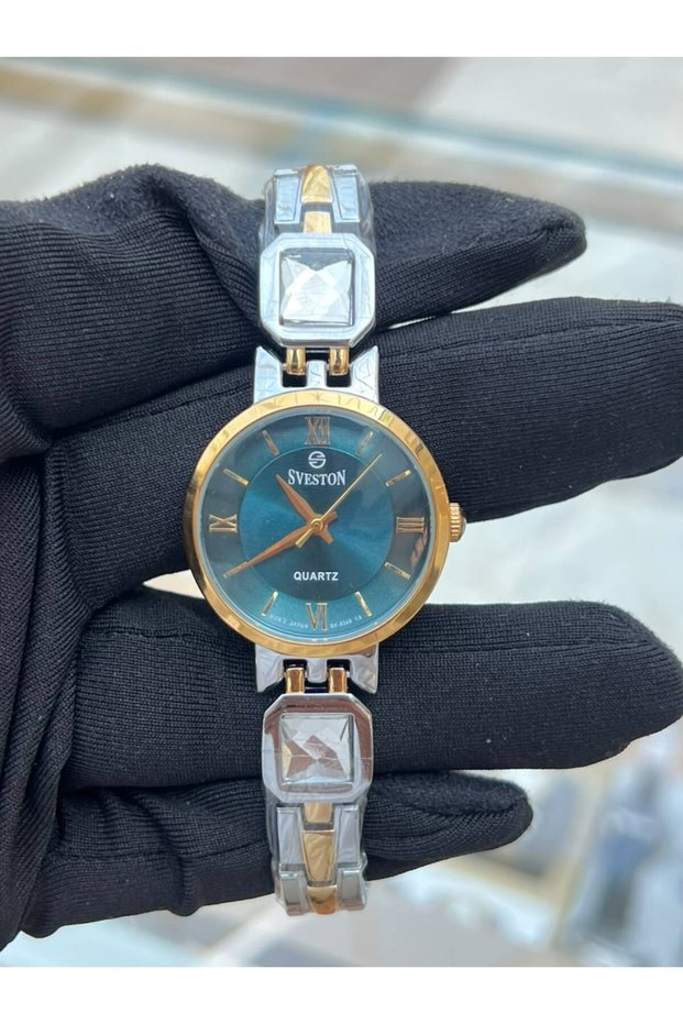 Women’s Luxury Quartz Watch | Elegant Blue Dial | Gold-Tone Bezel | Crystal Bracelet | Roman Numerals | Stylish Fashion Watch
