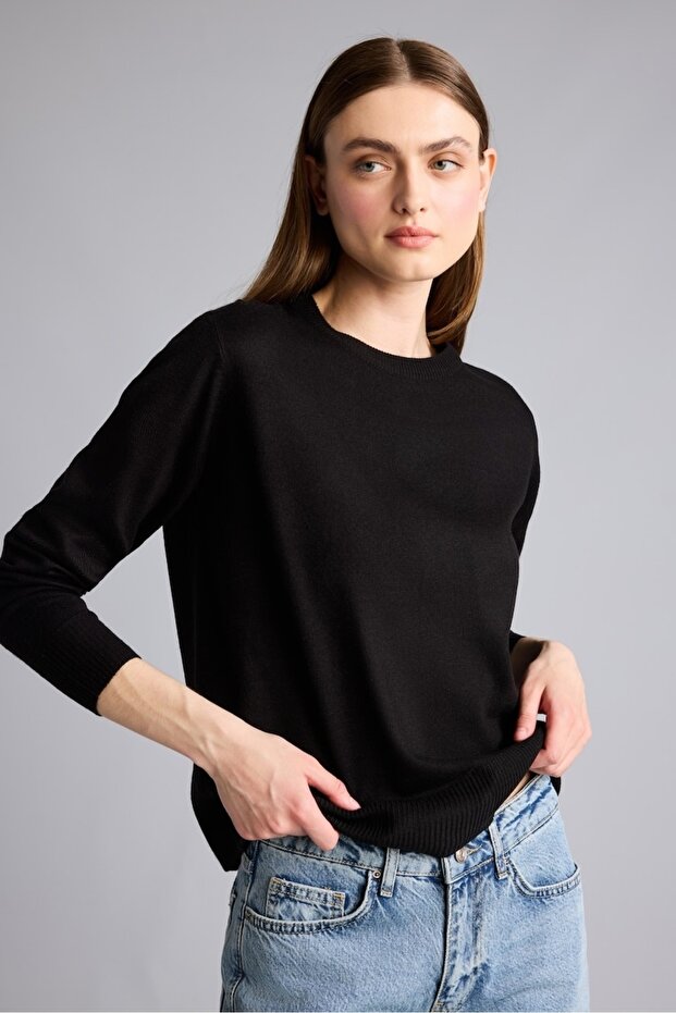 Ultra Soft Relax Fit Crew Neck Sweatshirt C0058Ax26Wn