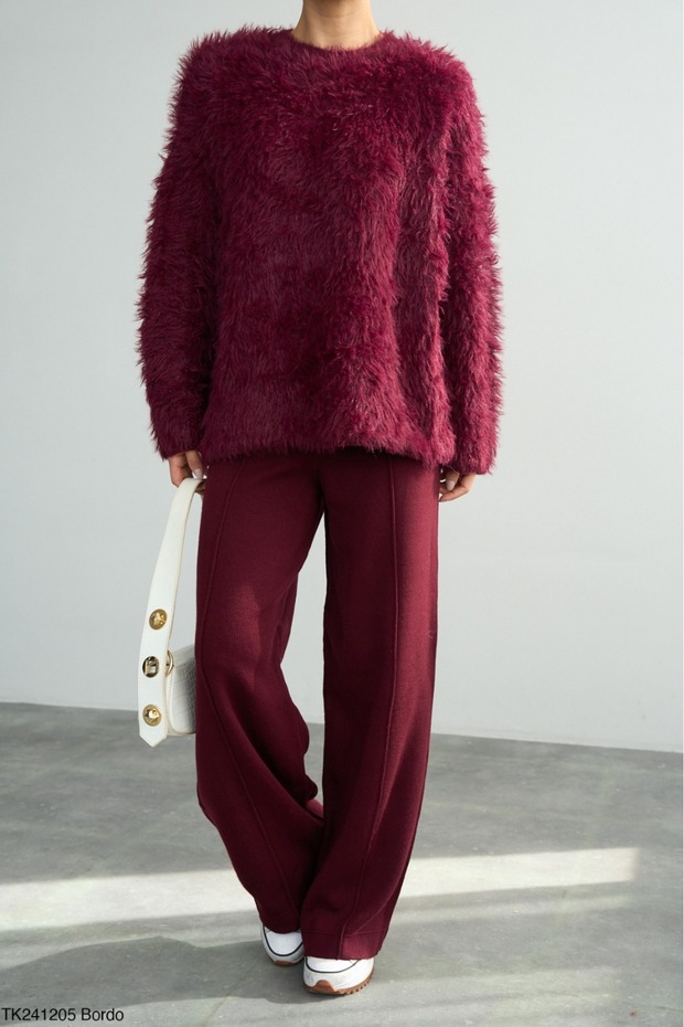 Women's Burgundy Crew Neck Plush Sweater