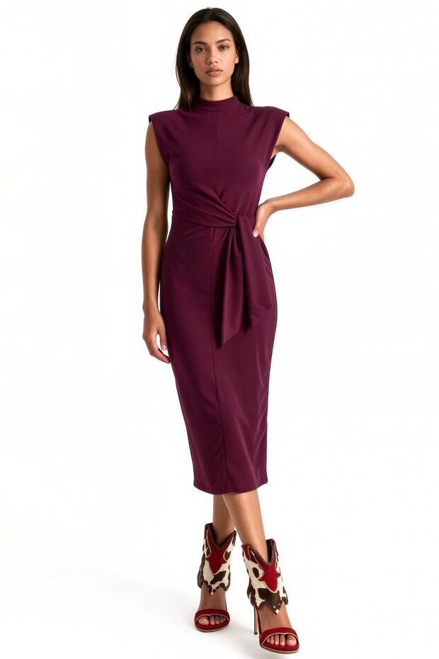 Busem Lace Detailed Sleeveless Slim Fit Midi Dress