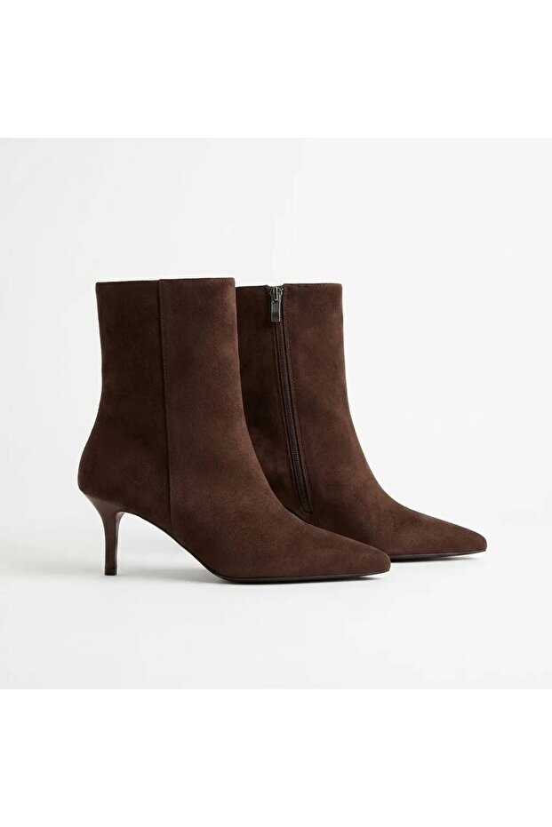 Pointed Toe Thin Heeled Women's Boots with Zipper Detail