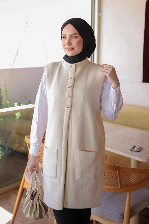 Cream Bow Buttoned Felt Vest