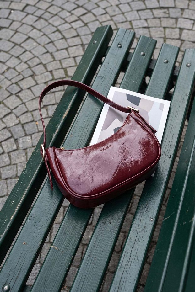 Burgundy Crinkled Patent Leather D71 Gold Buckle Detailed Zippered Large Internal Volume Minimal Women's Baguette Hand and Shoulder Bag