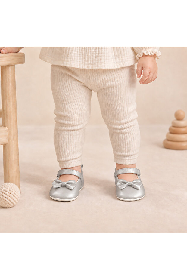 Bowknot Decorated Baby Shoes with Bow Ties