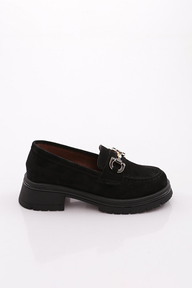 5587 Women's Loafer Shoes