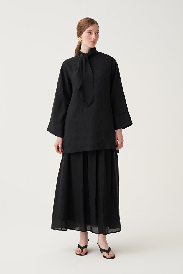 Collar detailed lined tensel tunic