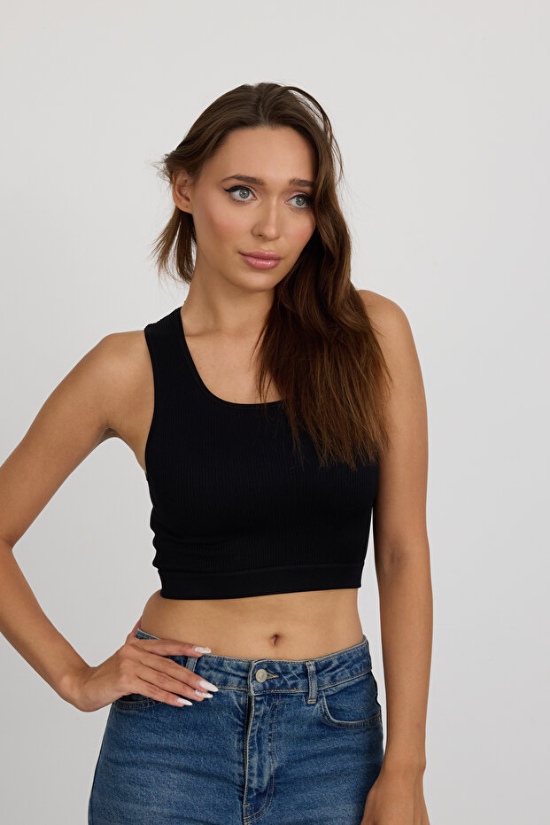 Kadın Siyah Crop Kalın Askılı Basic Bluz Atlet