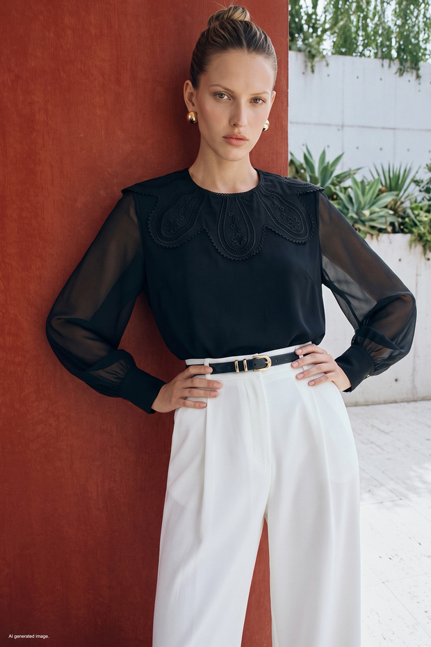 Collar Detailed Blouse - Black