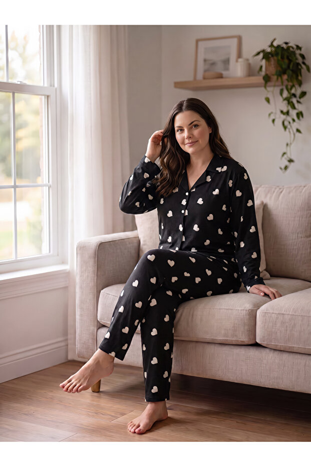 Suede Fabric Front Buttoned Plus Size Women's Pajama Set 2800