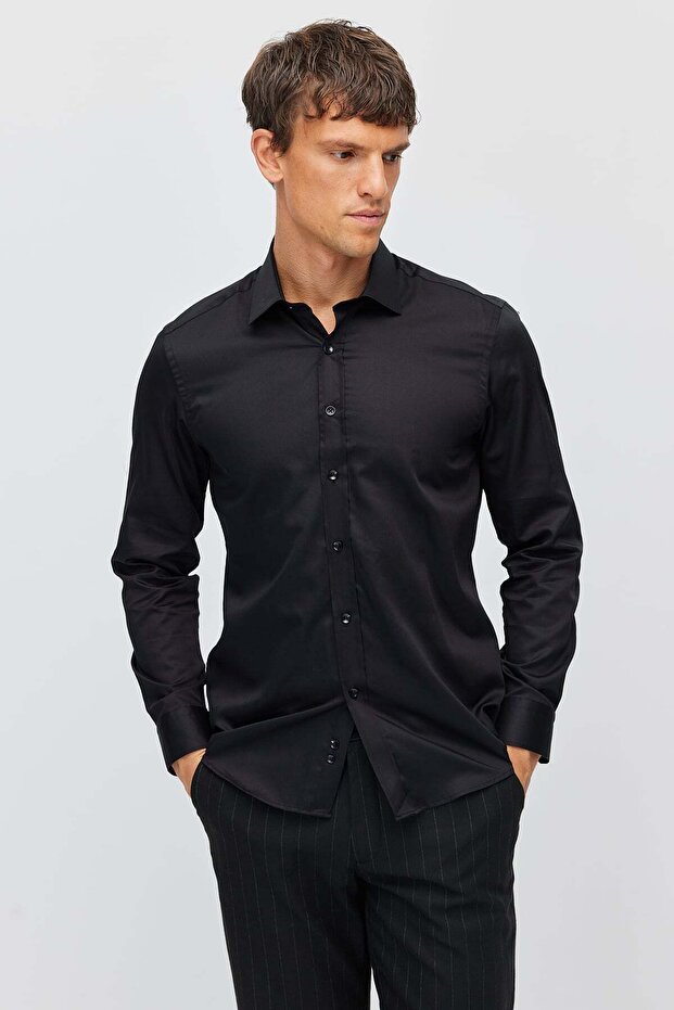 Men's Slim Fit Classic Collared Shirt
