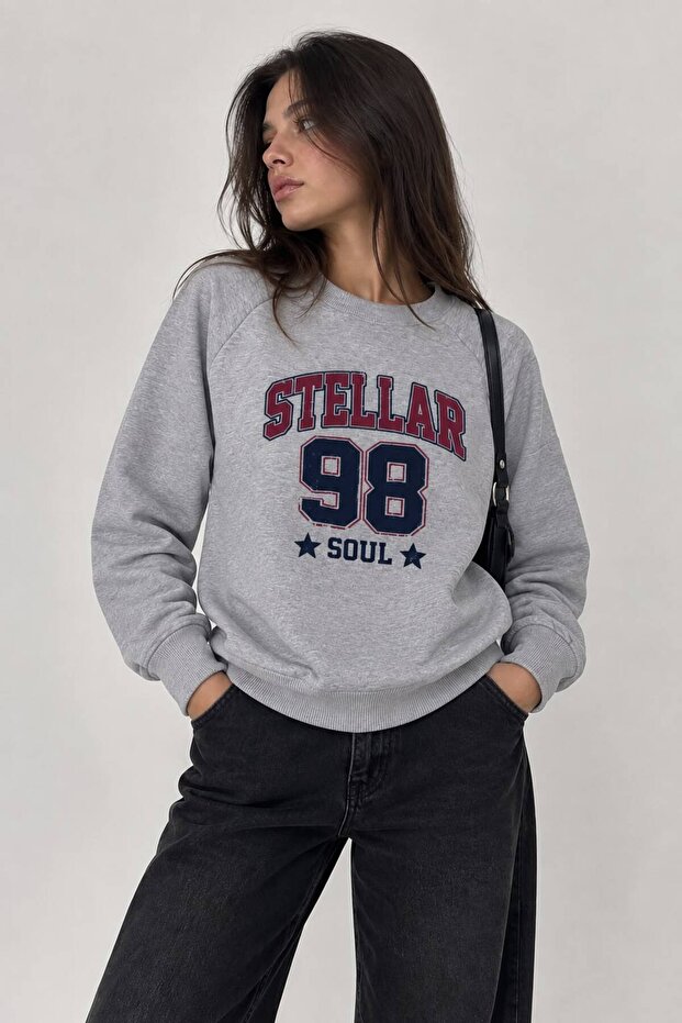 Women's Gray Printed Crew Neck Oversize Sweatshirt & Three-Thread Ribbed