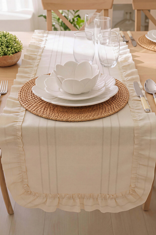 Beige Ruffled Colber Runner 45X115 cm