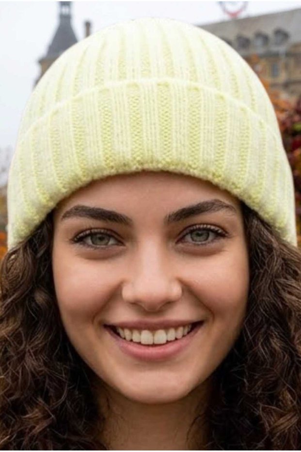 Women's Ribbed Folded Knitwear Winter Beanie
