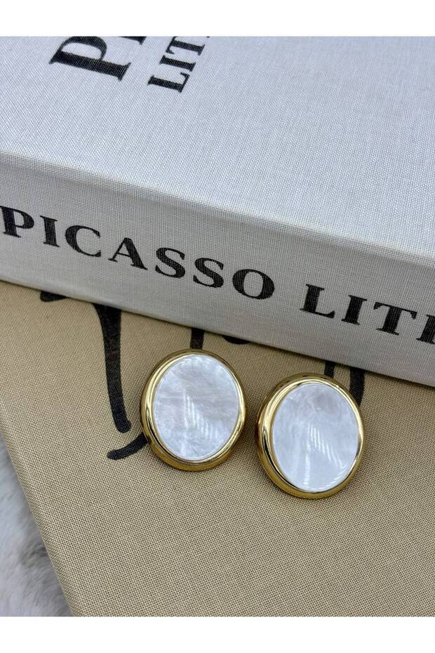 Gold Frame Round Model White Detailed Design Earrings