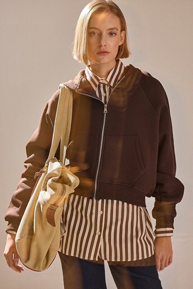 Hooded Basic Zippered Sweatshirt