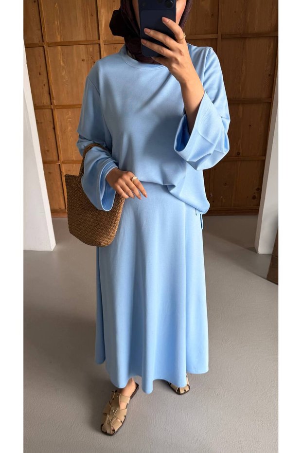 Women's Hijab Two-Piece Set Tunic-Skirt Comfortable Fit Top and Bottom Set