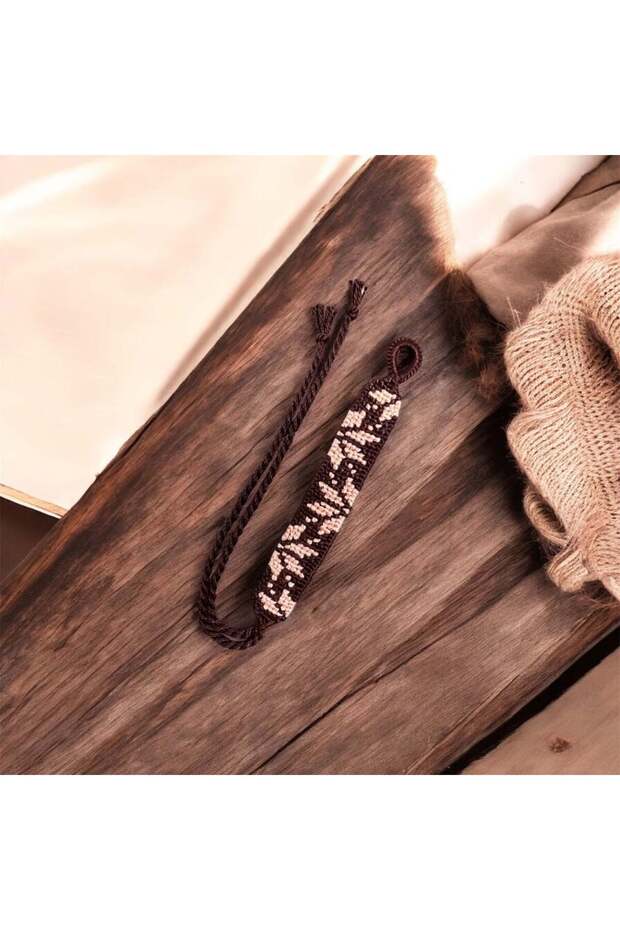 سوار مصنوع يدويًا