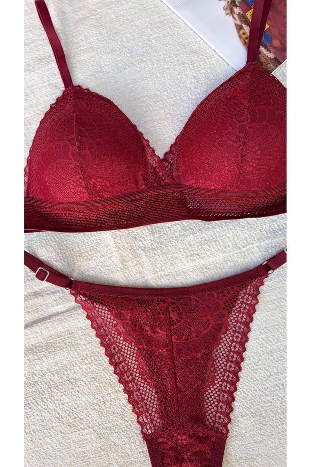 Vivienne Lace Set – Women's Bra and Panties Set