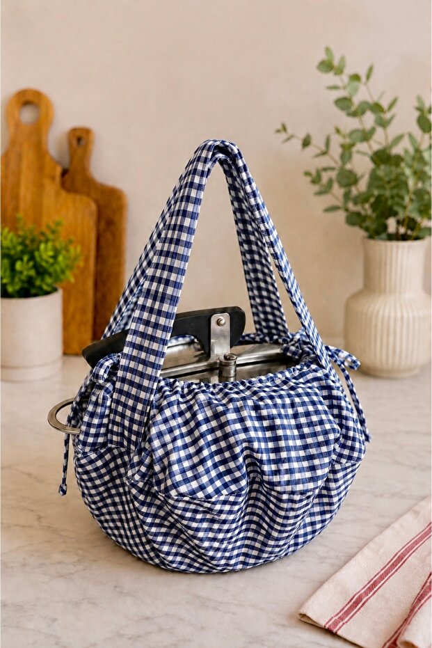 Adjustable Drawstring Picnic Cookware and Pressure Cooker Carrying Bag, Double Layer Red Gingham