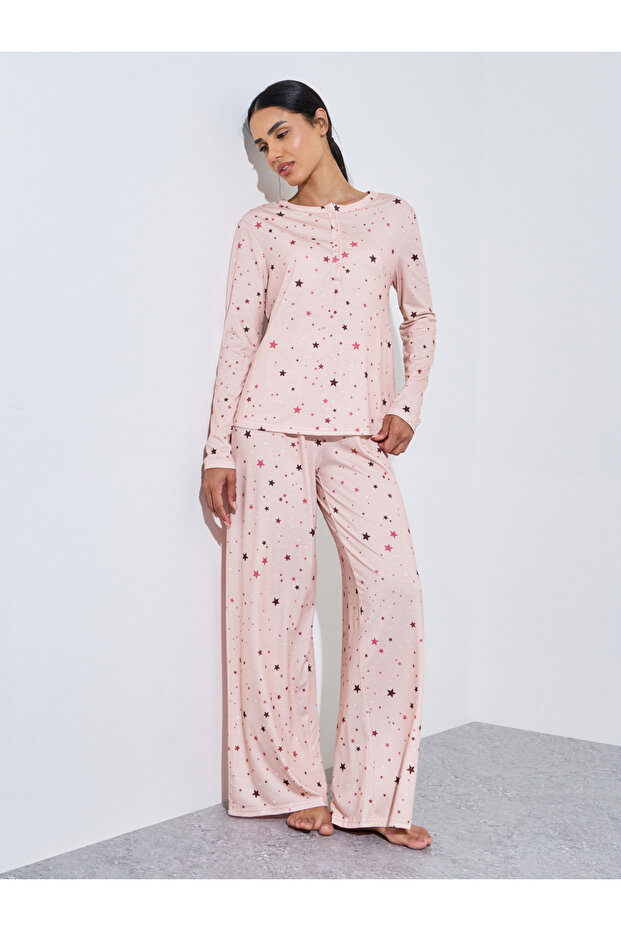 Pink All Over Star Print Long Sleeves T-Shirt And Pants Pyjama Set