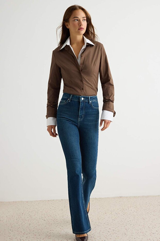 Premium Koyu Mavi Orta Esnek Normal Bel Flare İspanyol Paça Jeans TWOAW27JE00196