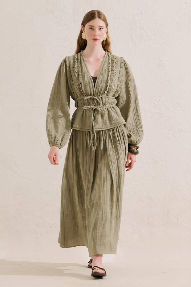 Muslin Embroidered Short Blouse Adaçayi