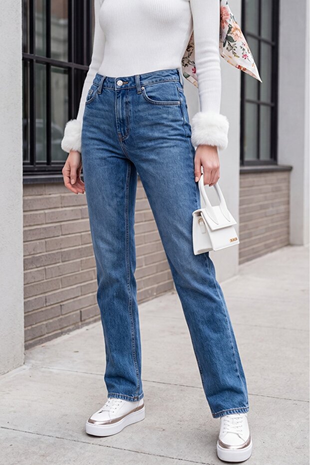 High Waist Jeans with Pocket on the Leg -Tint