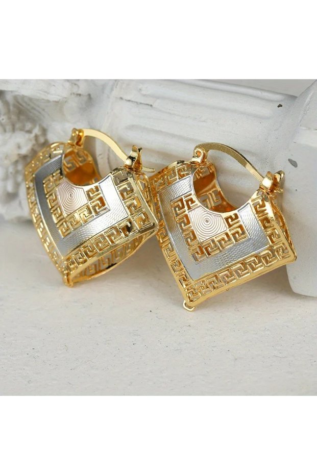 ZY0022-1 Fashion Geometric Square Hoop Earrings for Women Simple Temperament Hollow Personality Part