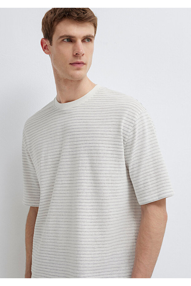 Striped Beige T-Shirt Relaxed Fit / Comfortable Cut 0613317-70352