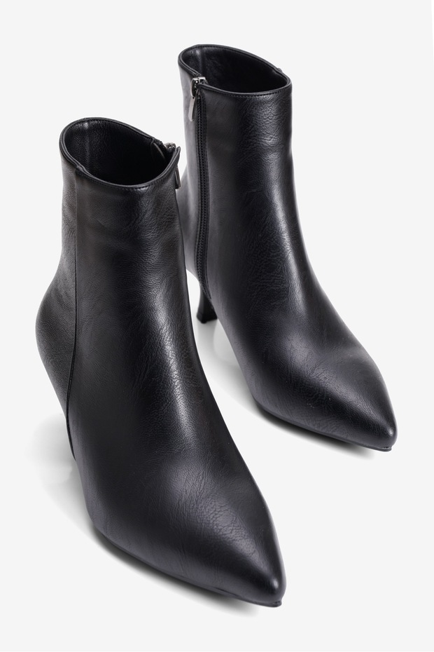 Mbhrnd801-S Women's Thin Heeled Pointed Toe Black Short Boots & Bootie