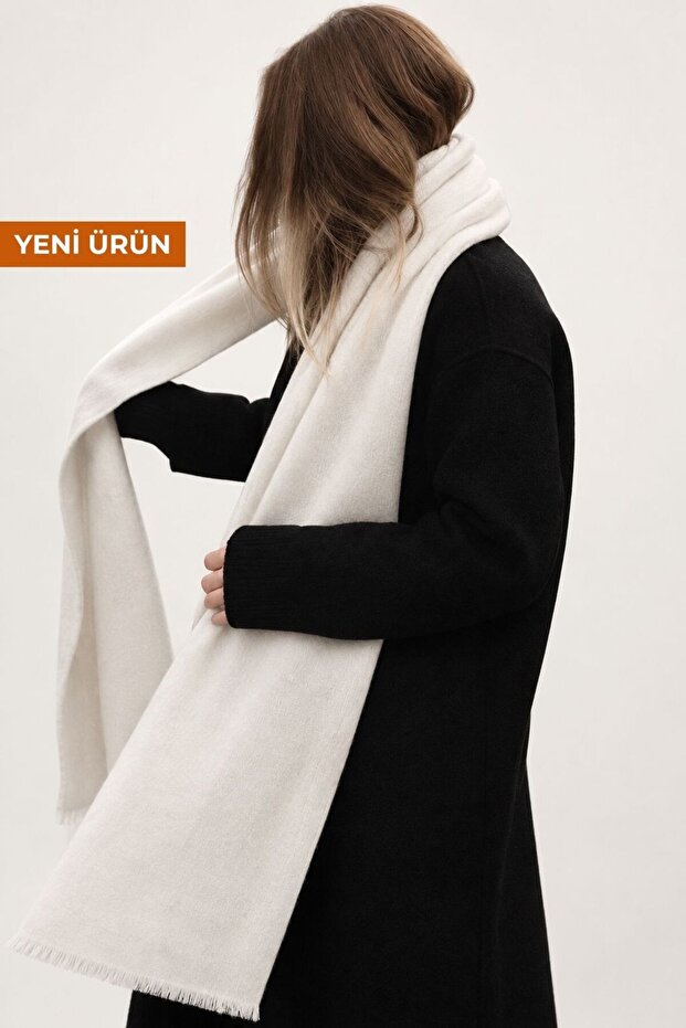 Women's Cream Oversized Soft Textured Tasseled Winter Shawl Scarf – Wide Shoulder Shawl