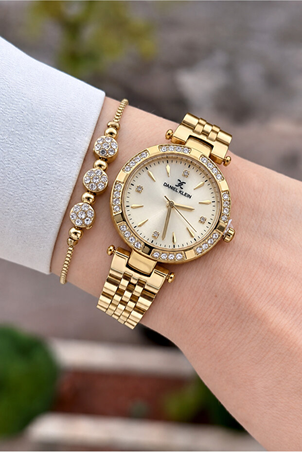 Women's Wristwatch with Yellow Dial, Gold Color Strap, 30 mm Crystal Glass, 2 Year Warranty