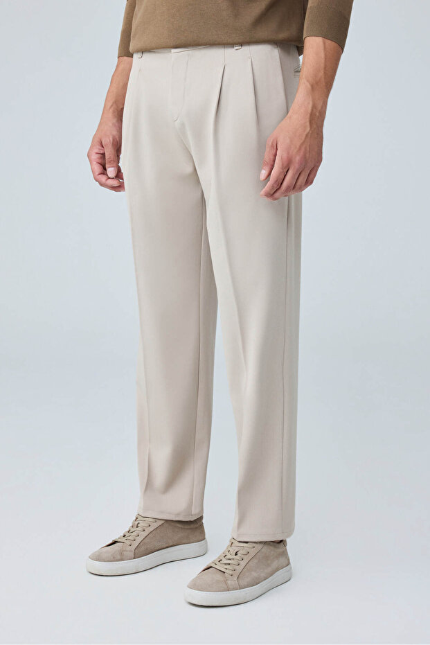 Men's baggy fit pleated fabric pants beige 0172dngr