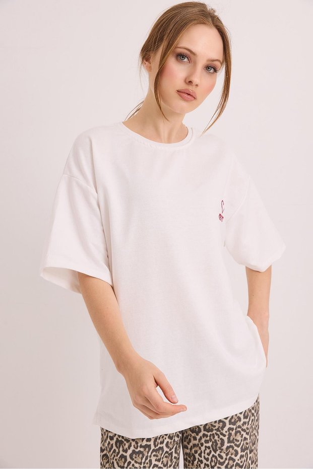 White Cotton Crew Neck Drop Shoulder Oversize Two Thread Mom Embroidery Detailed T-Shirt