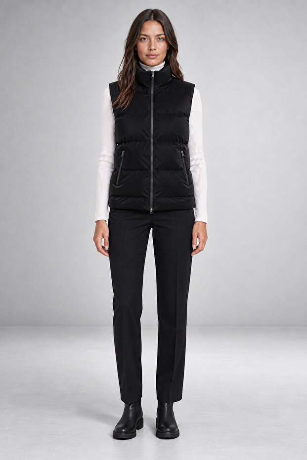 Women's Nova Fabric Stand-Up Collar Water- and Windproof Lined Puffer Black Vest