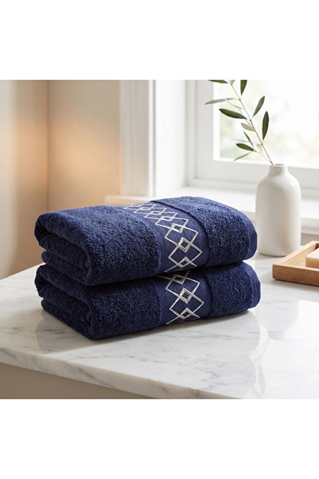True 2-Piece Embroidered Hand Towel Set 50X90 cm