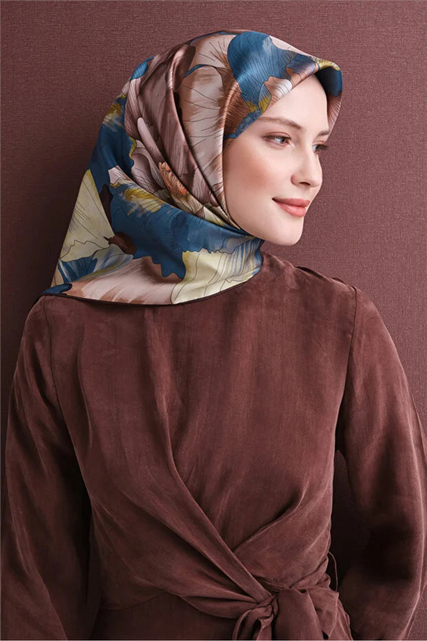 100% Sura Silk Scarf 9627D (S)-31