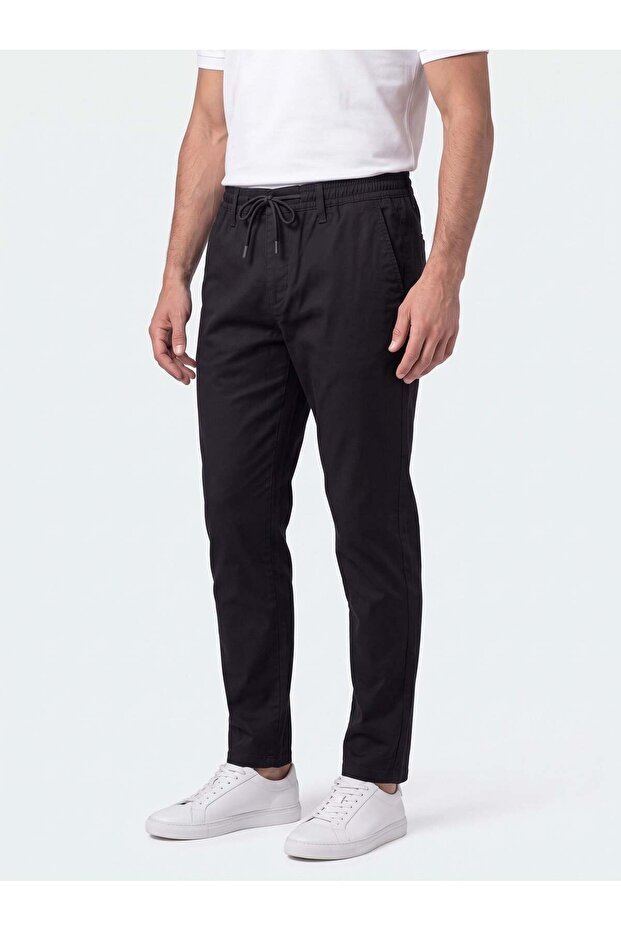 Black Waist-Tie Dynamic Fit Men's Jogger Pants