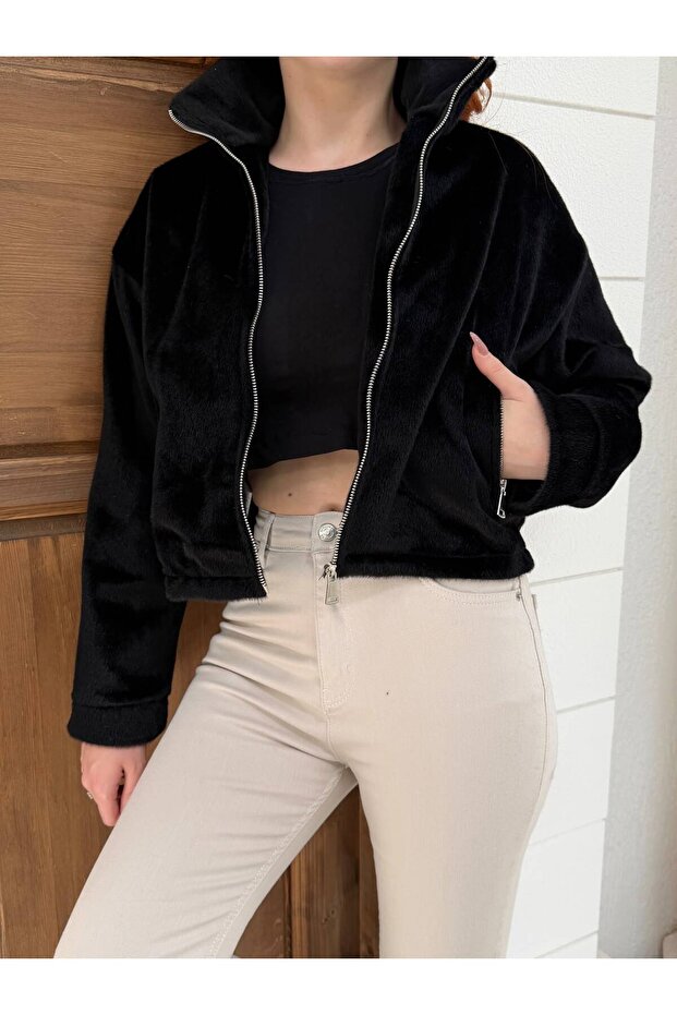 Women's Black Stand Collar Crop Plush Jacket Nh2703