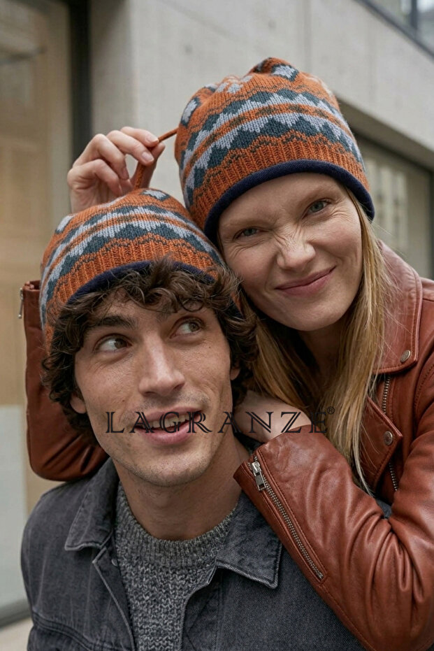Multifunctional Patterned 2-in-1 Unisex Beanie and Neck Warmer