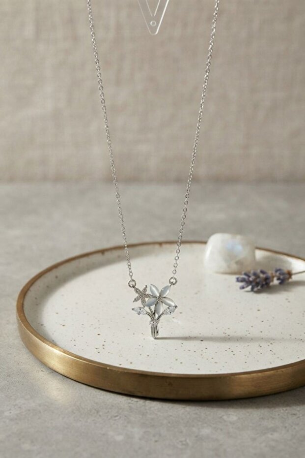 Brass Silver Color Zircon Stone Flower Model Women's Necklace