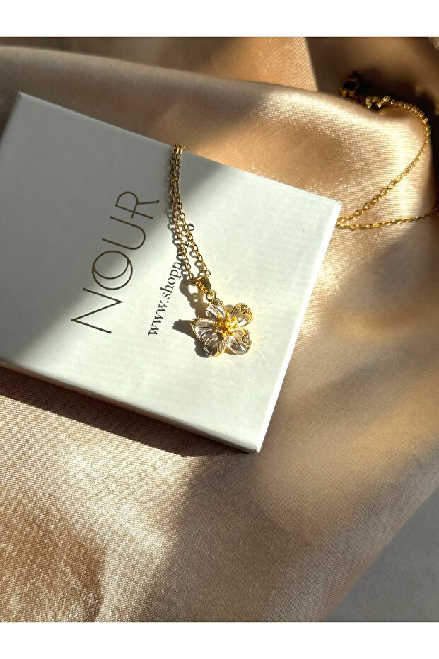 Lily Flower Necklace