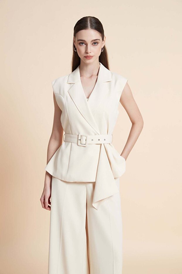 Sleeveless Vest with Belt
