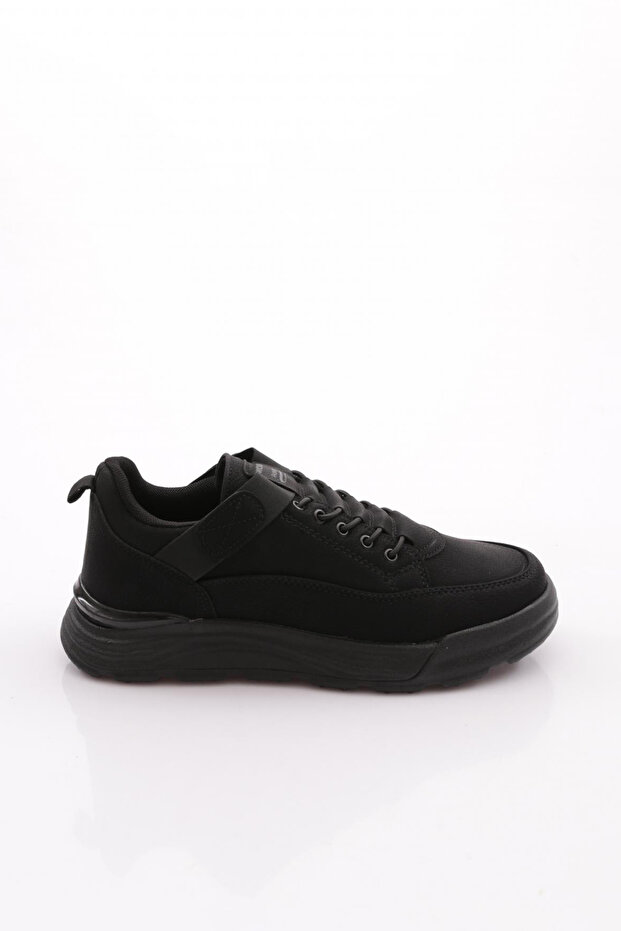 0643085m Men's Sports Shoes