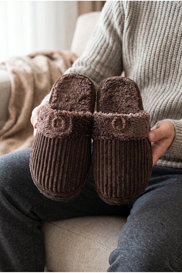 Men's Brown Velvet Plush Detailed Ribbed Comfort House Slippers