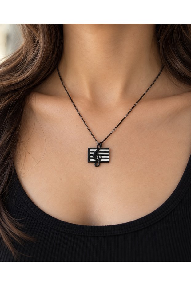 Black Necklace with a Treble Clef Figure – Stylish Accessory for Music Lovers