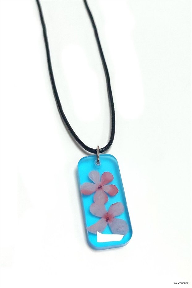 Concepta Snowball Flower Rectangular Epoxy (10753) Pendant Blue