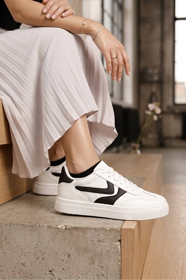 Women's Winter Waterproof Non-Slip Rubber Sole Comfortable Orthopedic Leather Style Sneaker